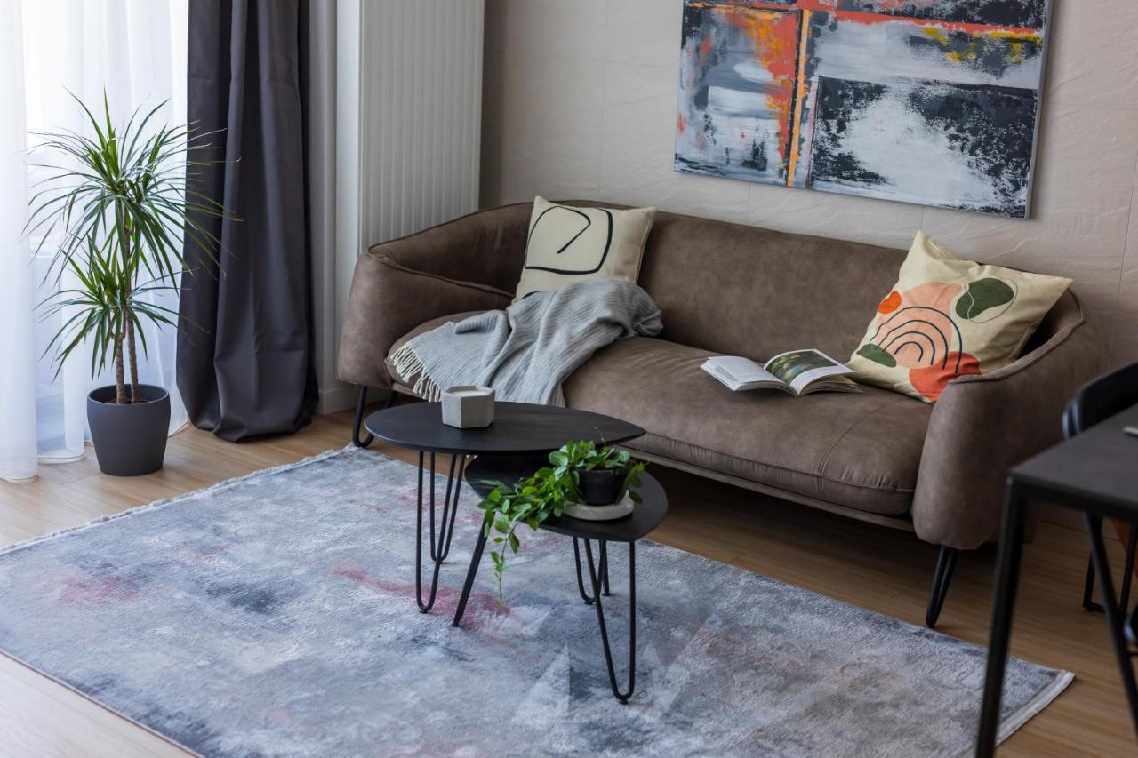 Tonic Union Apartment Bucharest